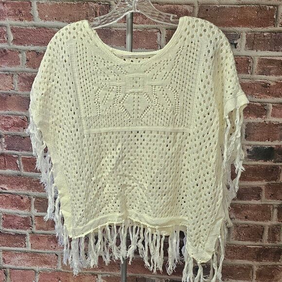 Women's NO BOUNDARIES Knit Crop Poncho One Size (S-XL) - Picture 1 of 4
